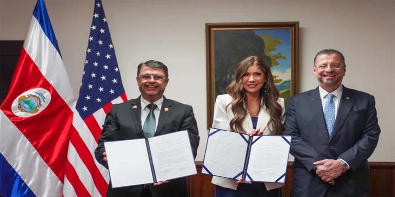 Para Mundo Escazú: Periodista Manuel Flores