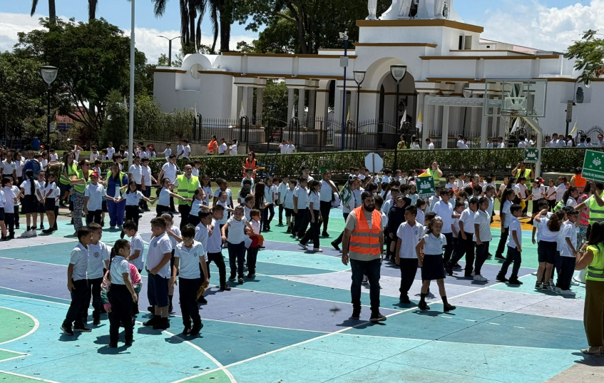 MiCantón: Periodista Manuel Flores