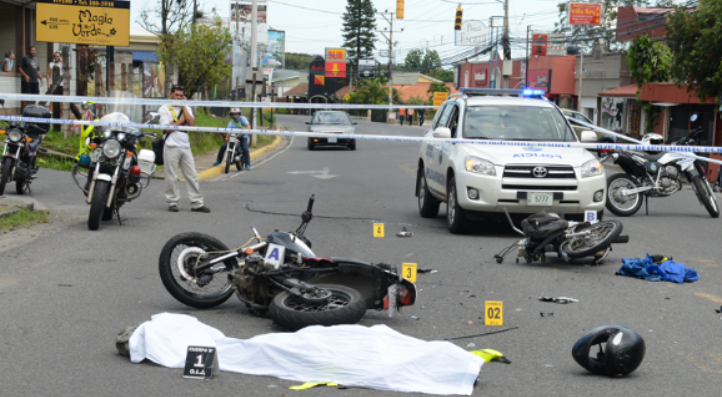 Noticias: Periodista Manuel Flores