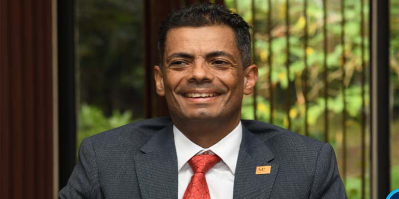 Noticias: Periodista Manuel Flores