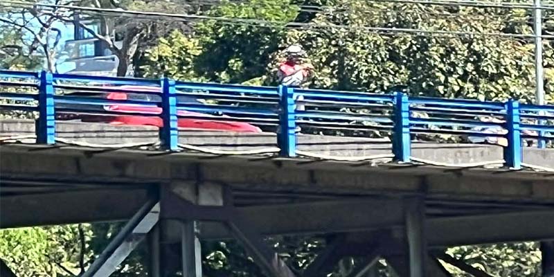 Noticias: Periodista Manuel Flores