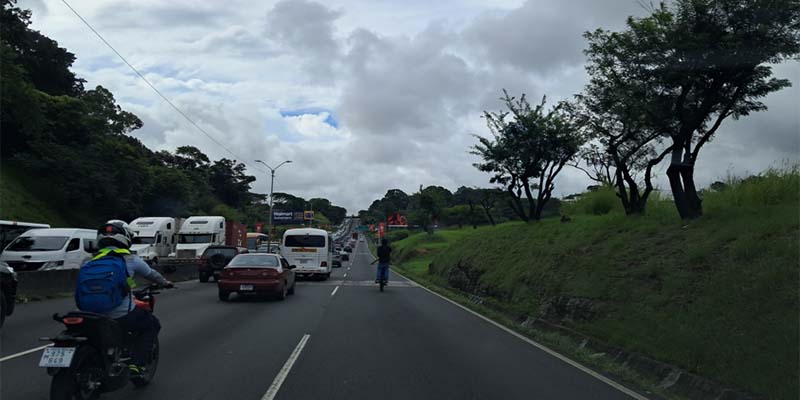 Noticias: Periodista Manuel Flores