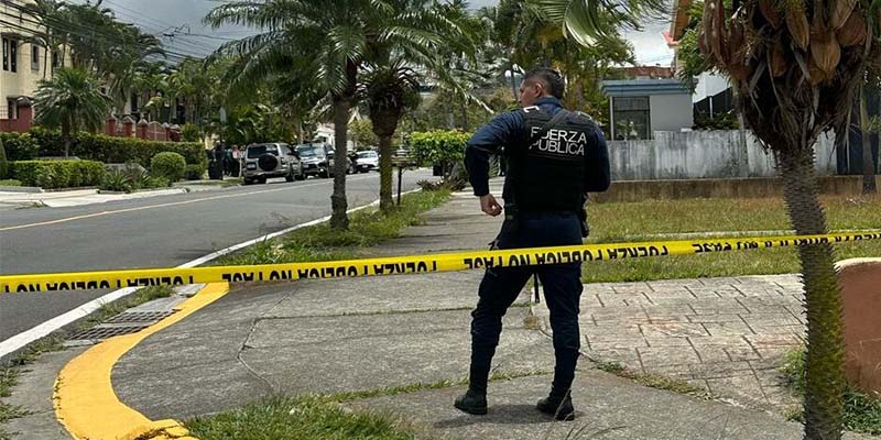 Noticias: Periodista Manuel Flores