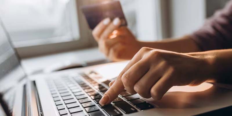 Noticias: Periodista Manuel Flores