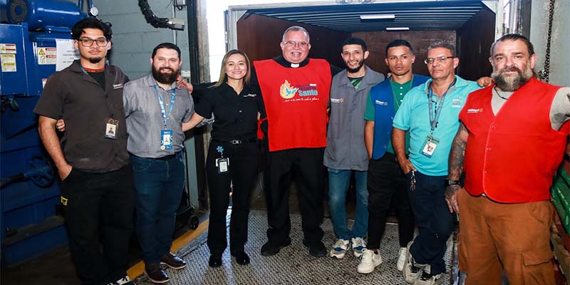 Noticias: Periodista Manuel Flores