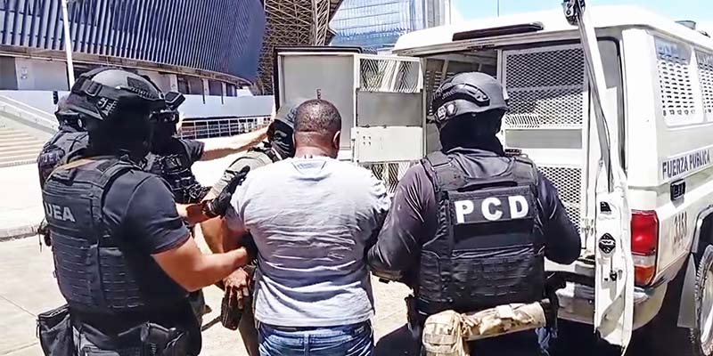 Noticias: Periodista Manuel Flores