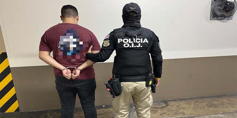 Noticias: Periodista Manuel Alejandro Flores Fernández