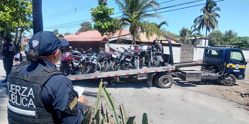 Noticias: Periodista Manuel Flores