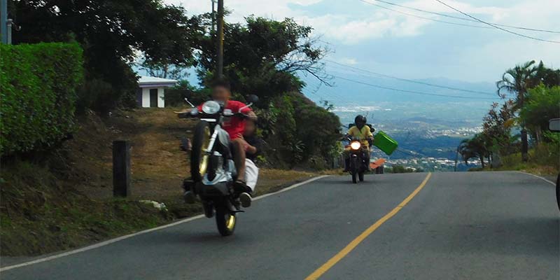 Noticias: Periodista Manuel Flores