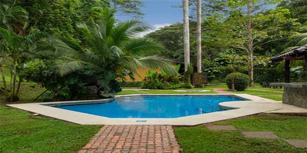 PISCINA EN VILLA LAPA